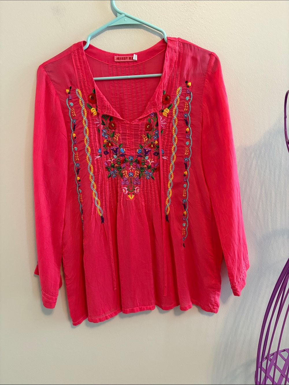Johnny Was Rosy, Flowery, Embroidered V-Neck Peasant Blouse, Sz XS, Lightweight